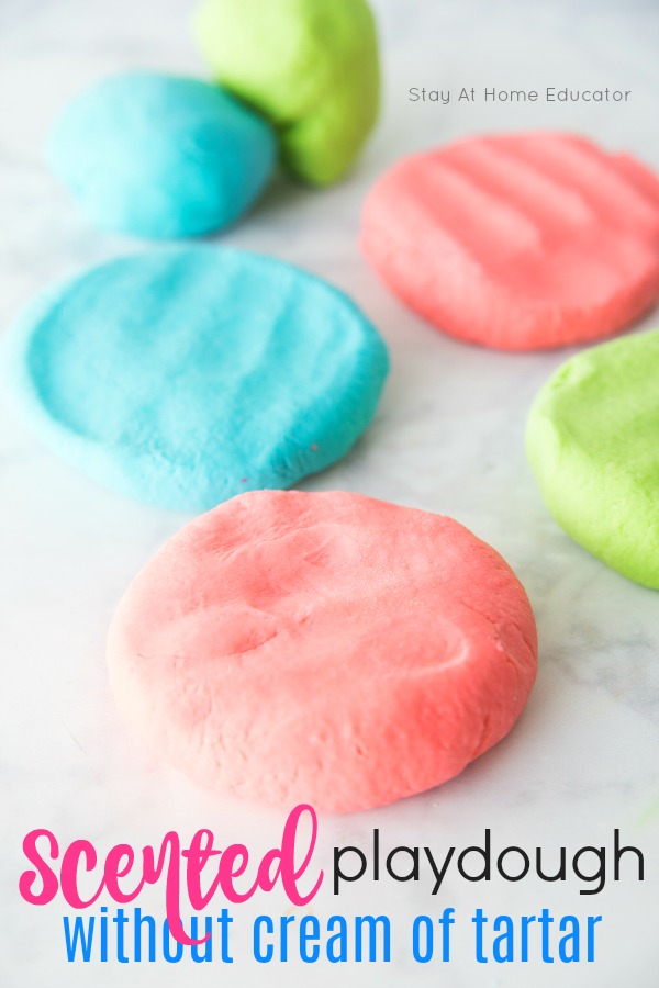 How to Make Playdough Recipe Without Cream of Tartar - Have you run out of cream of tartar? Try this easy, scented, no-cook playdough! This is perfect for sensory activities! Playdough recipe without cream of tartar.