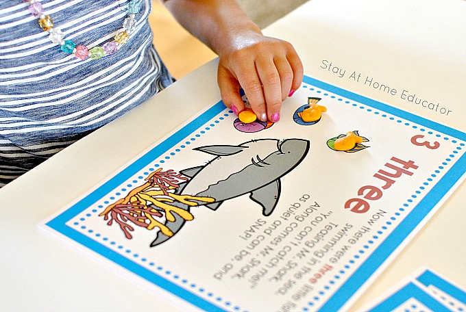 Five Little Fishies Song and Free Printable
