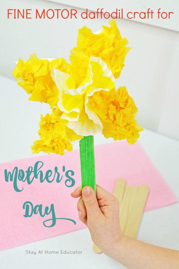 Fine motor daffodil spring craft for preschoolers