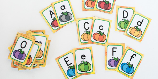 Halloween activities for preschoolers - pumpkin letter cards