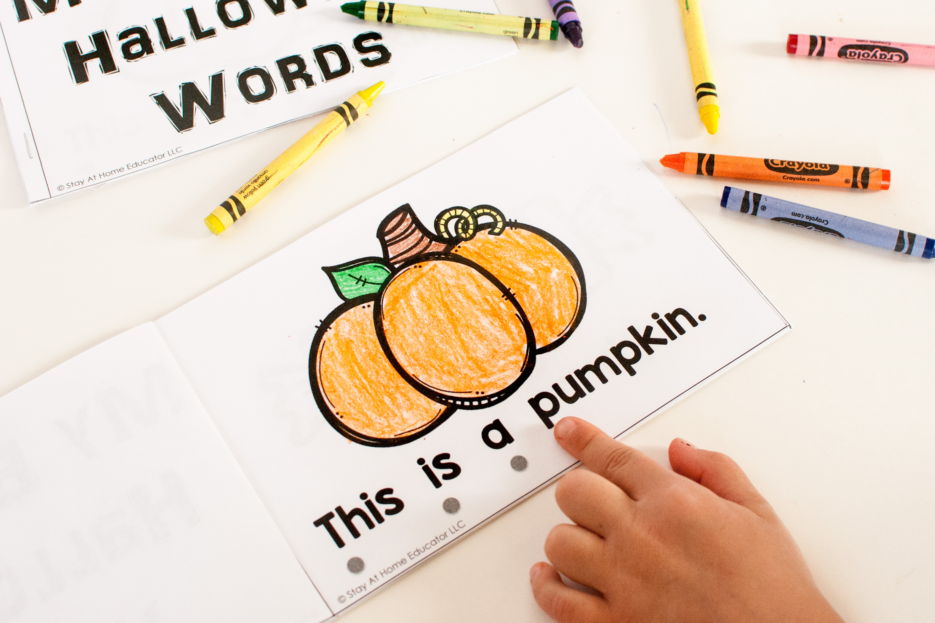 Halloween activities for preschoolers - emergent reader