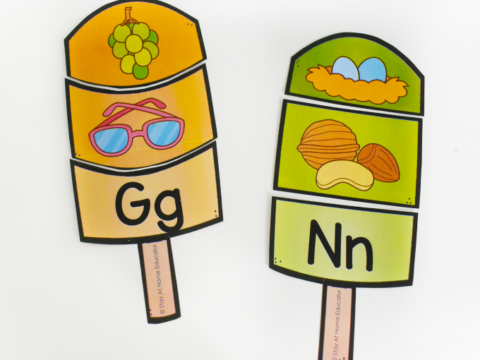Popsicles to help preschoolers learn and practice beginning sounds.