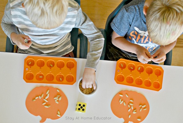 A Pumpkin Seed counting activity series. These activities are perfect for your preschoolers during fall or pumpkin week. #preschoolteacher #pumpkinweek #fallactivitiesforkids #playfullearning