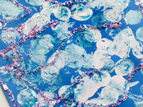 A Fun winter process art for preschoolers. This activity will help strengthen fine motor skills, creativity and show how each child is different.