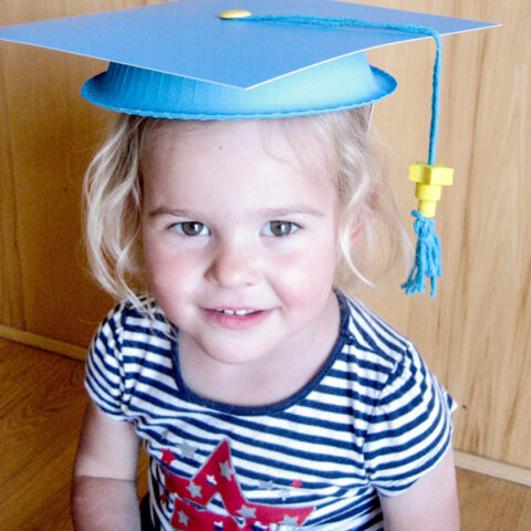 how to make diy preschool graduation caps or kindergarten graduation caps