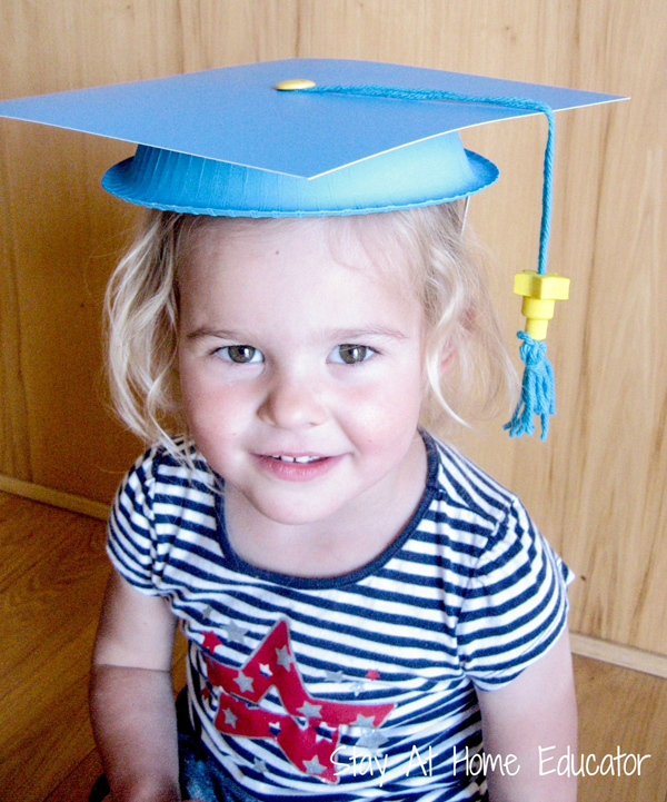 how to make diy preschool graduation caps or kindergarten graduation caps