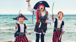 With over 15 pirate-themed preschool activities, these pirate lesson plans for preschool are sure to make your pirate theme come to life.