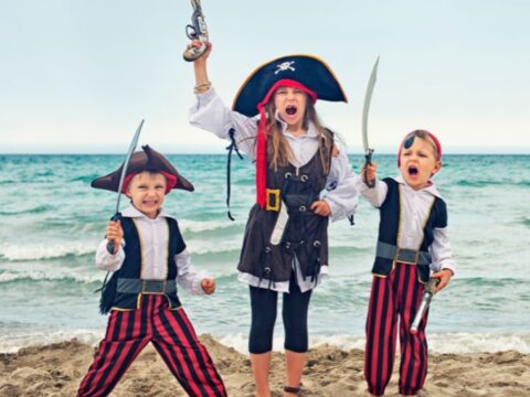 With over 15 pirate-themed preschool activities, these pirate lesson plans for preschool are sure to make your pirate theme come to life.