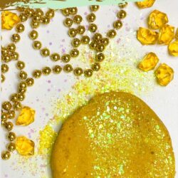 shimmery gold playdough for St. Patrick's Day themed lesson plans and sensory play | super soft playdough recipe using corn starch
