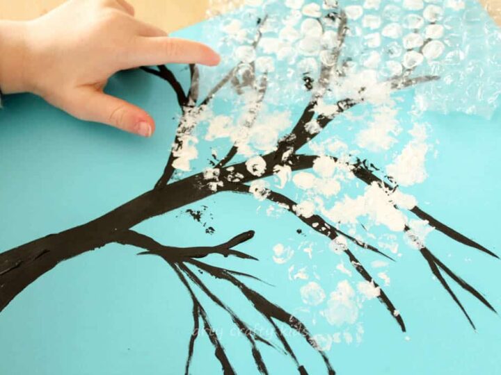 Image for Winter Bubble Wrap Tree Kids Craft
